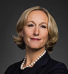 debra patt headshot