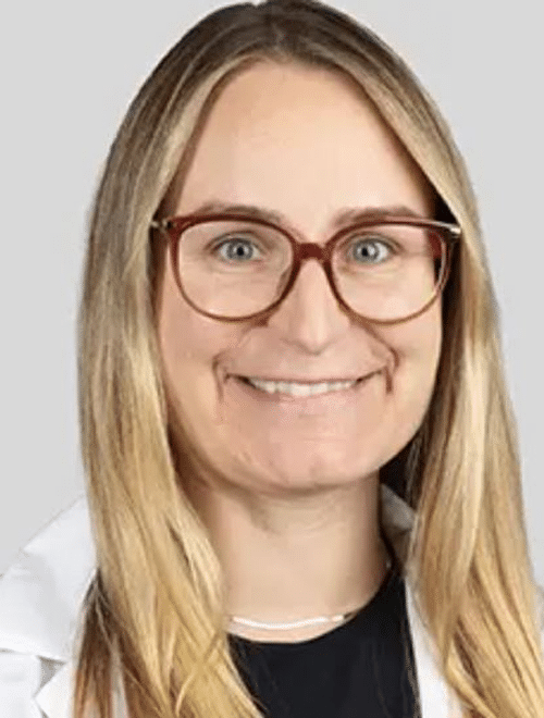 Gazdzik Nicole Headshot resized